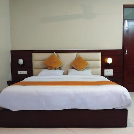 Hotel Samrat Rajasthan Hanumāngarh Екстериор снимка