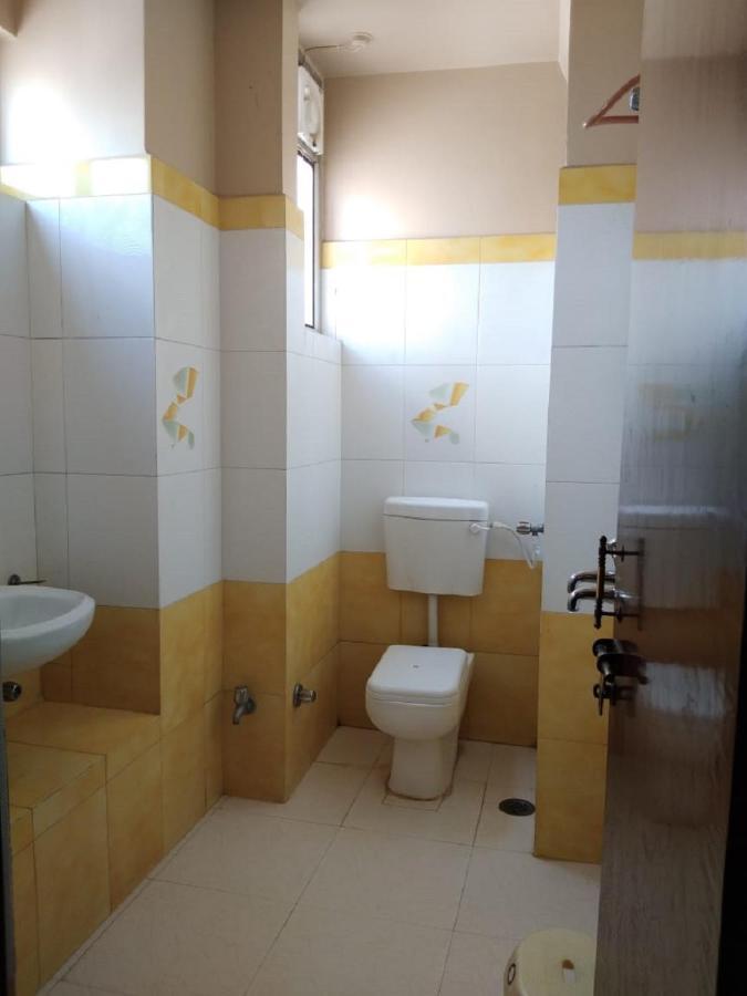 Hotel Samrat Rajasthan Hanumāngarh Екстериор снимка