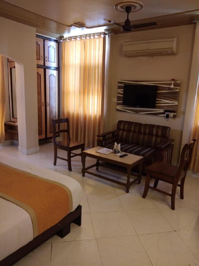 Hotel Samrat Rajasthan Hanumāngarh Екстериор снимка